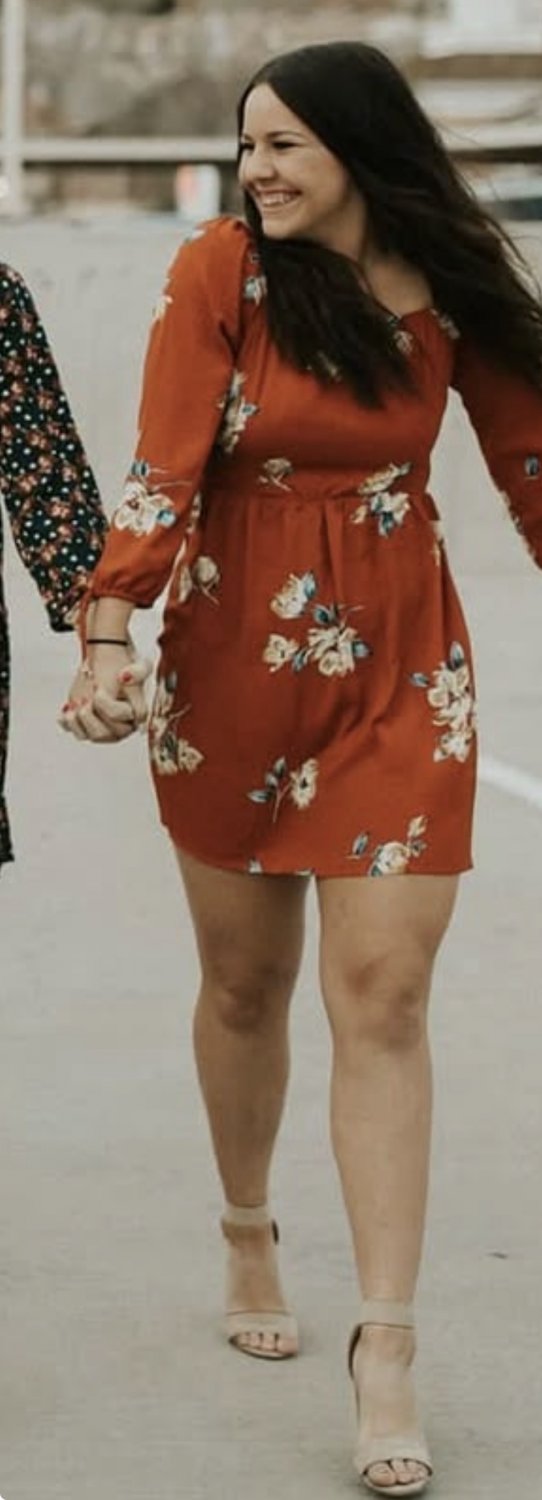 Someone thicc irl girlfriend Hanna. This dumb bitch likes to display her big ass for the world #aJB4ESnF