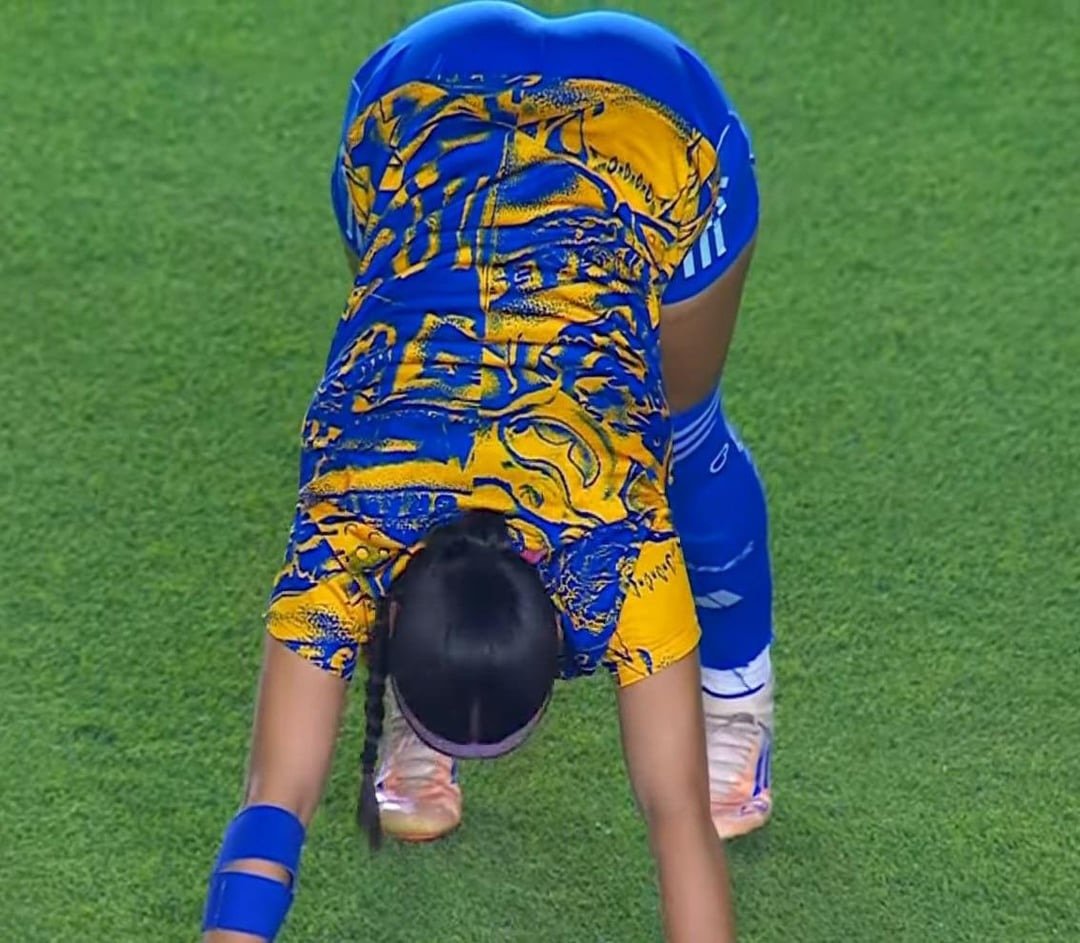 Greta Espinoza #2 #GLVrLCzC